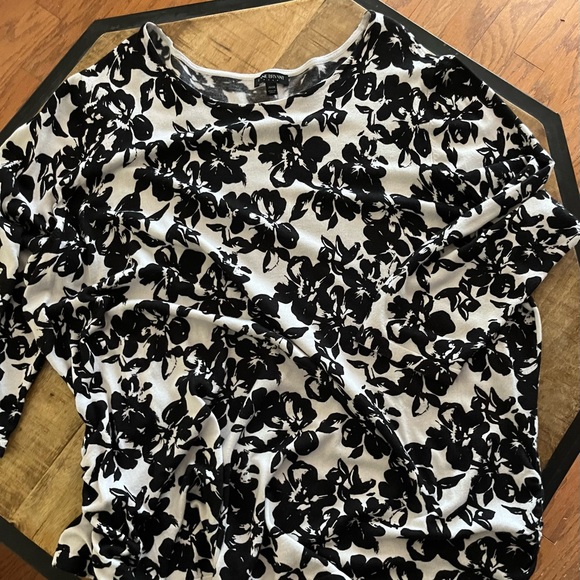 NEW Two Lane Bryant 3/4 sleeve tops-size 26/28-perfect for the Fall! - Picture 5 of 10
